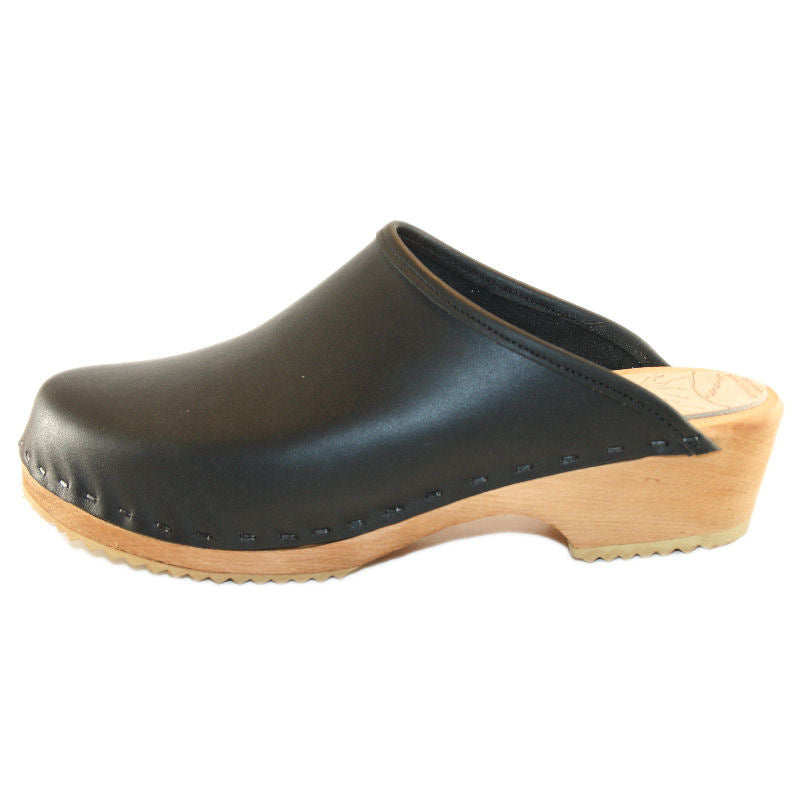 Traditional Heel Black Leather