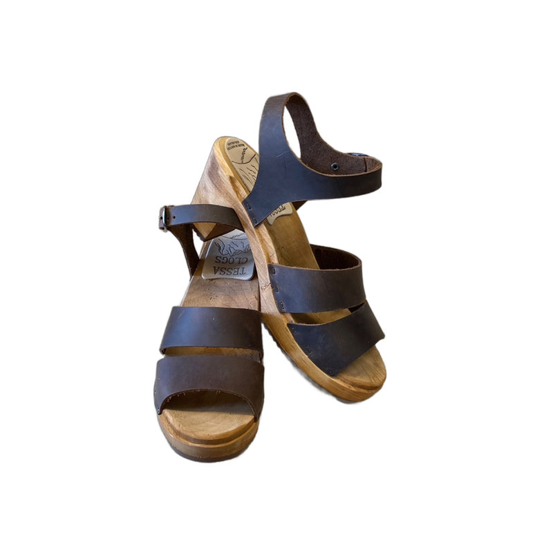 High Heel Emma sandal in Raisin