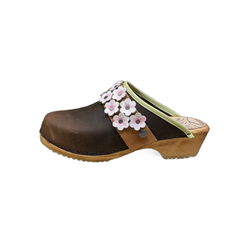 Traditional Heel Raisin with Pistachio Edgeband and Cherry Blossom Linnes Snap Strap