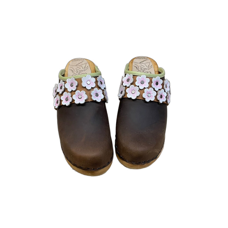 Traditional Heel Raisin with Pistachio Edgeband and Cherry Blossom Linnes Snap Strap