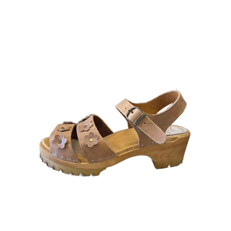 Mountain Sole Emma Flower Sandal in Macaroon