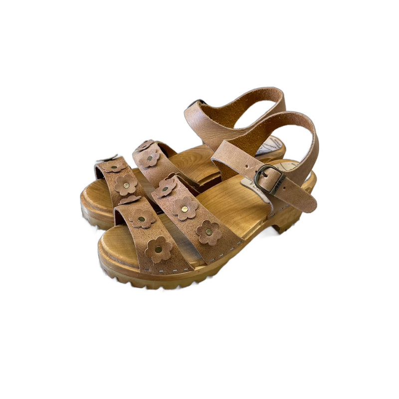 Mountain Sole Emma Flower Sandal in Macaroon
