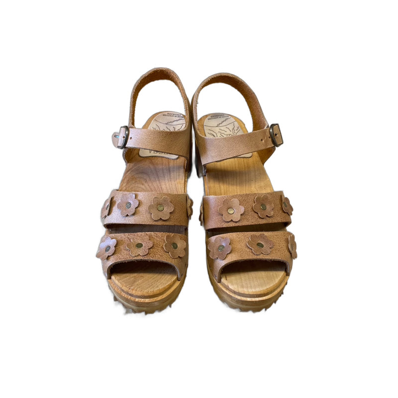 Mountain Sole Emma Flower Sandal in Macaroon