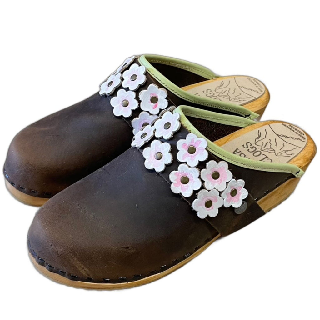 Traditional Heel Raisin with Pistachio Edgeband and Cherry Blossom Linnes Snap Strap
