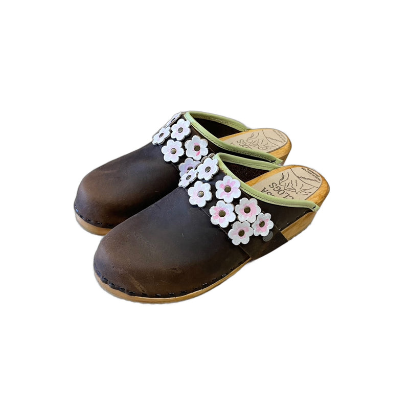 Traditional Heel Raisin with Pistachio Edgeband and Cherry Blossom Linnes Snap Strap