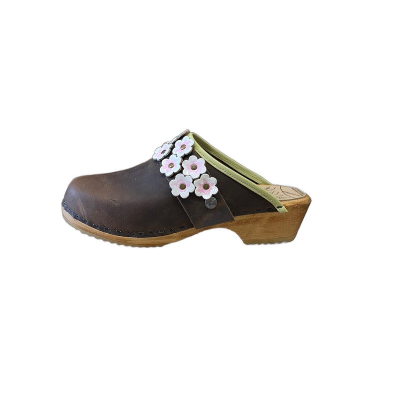 Traditional Heel Raisin with Pistachio Edgeband and Cherry Blossom Linnes Snap Strap