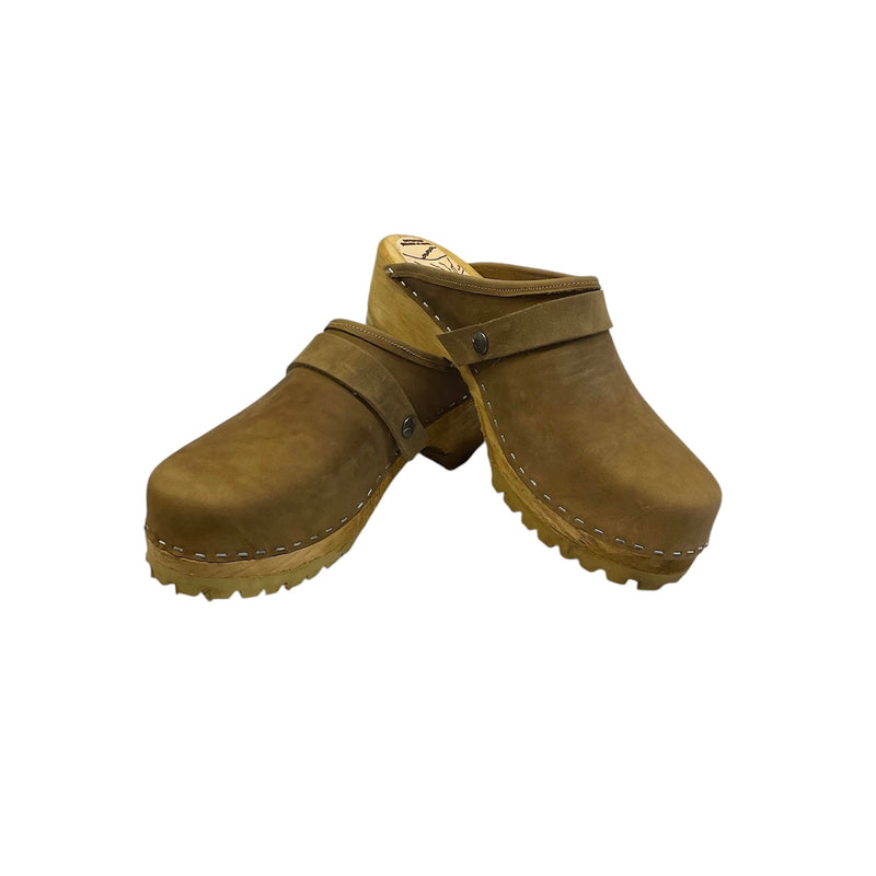 Camel Solid Mountain Clog Snap strap