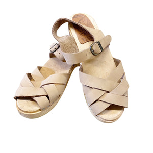 Traditional Heel Filippa Sandal in Nude Nubuck size 38 - $50 Sale