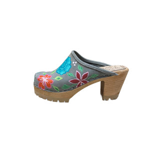 Light Gray High Heel Mountain Clogs with hand painted Blossom design