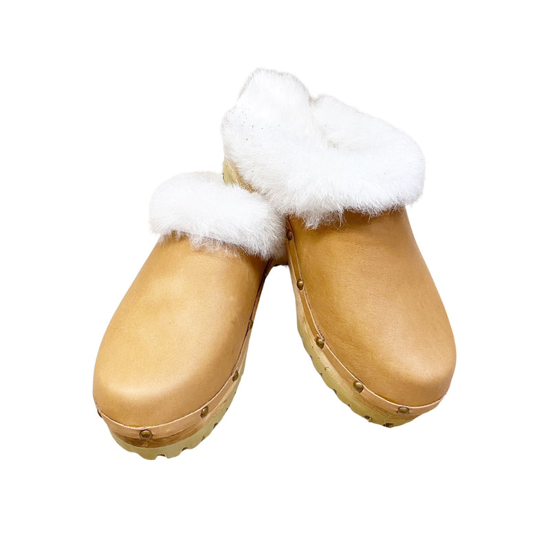 Mountain Clog in Biscuit with Cream Shearling and decorative Nails