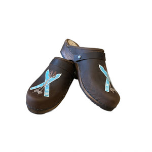 Mens Brown Oil Tanned Leather Clogs with hand painted Blue Skis