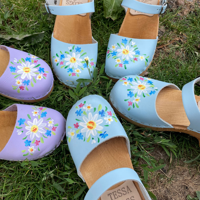 Children's Closed Toe Fuchsia Malin Moa Sandal