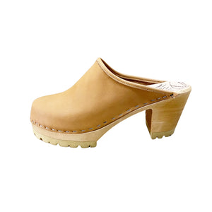 Biscuit High Heel Mountain Clogs