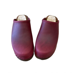 Black Cherry Traditional Heel Clogs