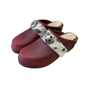 Black Cherry Traditional Heel Cow print Snap strap Clog