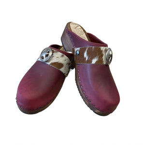 Black Cherry Traditional Heel Cow print Snap strap Clog