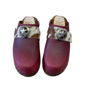 Black Cherry Traditional Heel Cow print Snap strap Clog