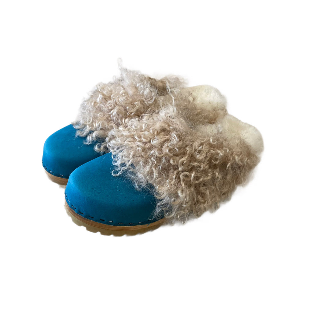 Mountain Sole Yura Pacific Blue with Wheat Tigrado Shearling