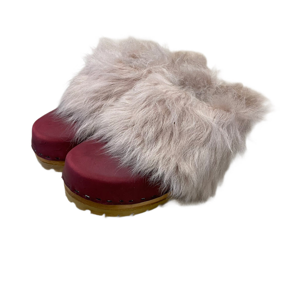 Mountain Sole Yura Black Cherry with Powder Pink Tigrado Shearling