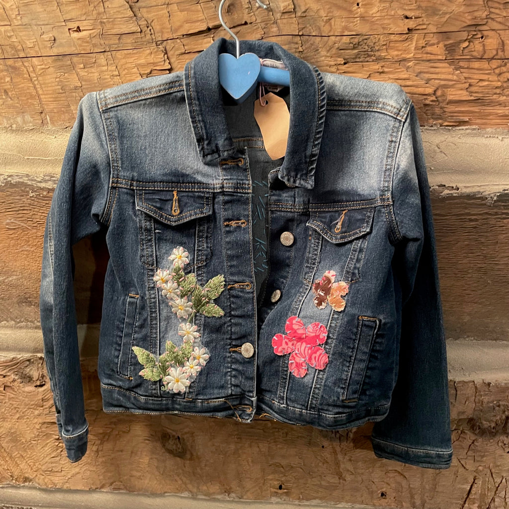 Denim jacket with floral embroidery 