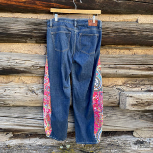Tessa  Upcycled  Women's  Pink Quilt Barrel Jeans Size 8