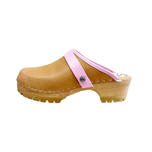Natural with Pink Edgeband and Snap Strap Mountain clog