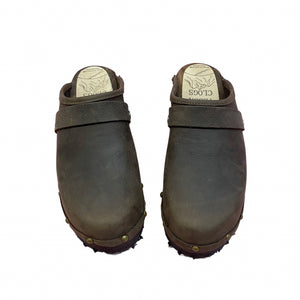 Mountain Clogs in Brown oil Tanned Leather with Decorative Nails
