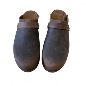Rustic Brown Men's Clogs