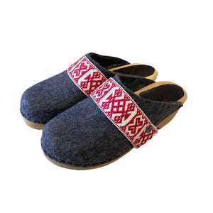 Antracite Vegan Wool  Clogs with Ribbon Snap Strap