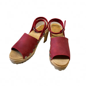 High Heel Mountain Alva Sandal in Red leather