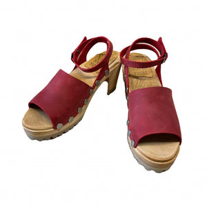 High Heel Mountain Alva Sandal in Red leather