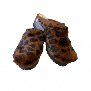 Leopard Print Clogs