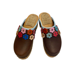 Cocoa Bean Oil Tanned Leather Mountain Clog with Light Blue edgeband and Multi colored Linnea Snap Strap