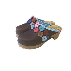 Cocoa Bean Oil Tanned Leather Mountain Clog with Light Blue edgeband and Multi colored Linnea Snap Strap