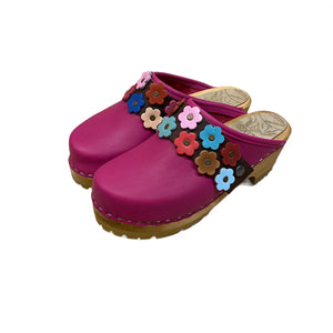 Magenta Mountain Clogs with Linnea Snap Strap in Cocoa/multi