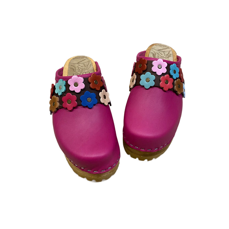 Magenta Mountain Clogs with Linnea Snap Strap in Cocoa/multi