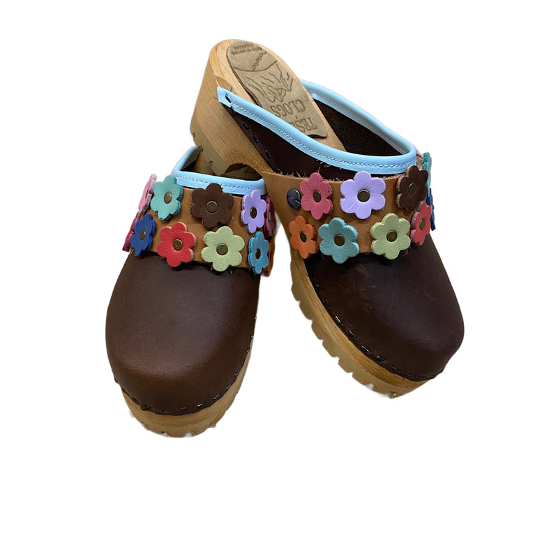 Cocoa Bean Oil Tanned Leather Mountain Clog with Light Blue edgeband and Multi colored Linnea Snap Strap