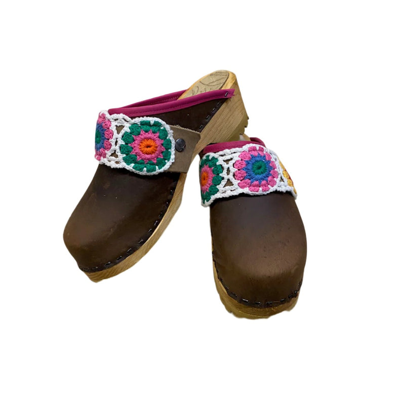 Cocoa Mountain Clogs with Magenta Edgeband ad Sara Pink Crochet Snap Strap