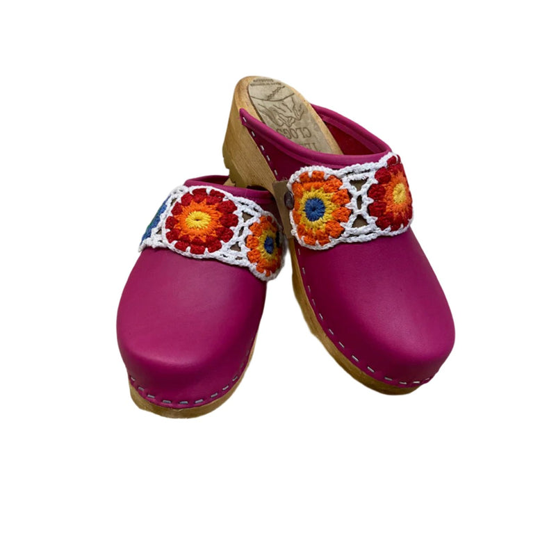 Magenta Mountain Clog with Red Sara Snap Strap