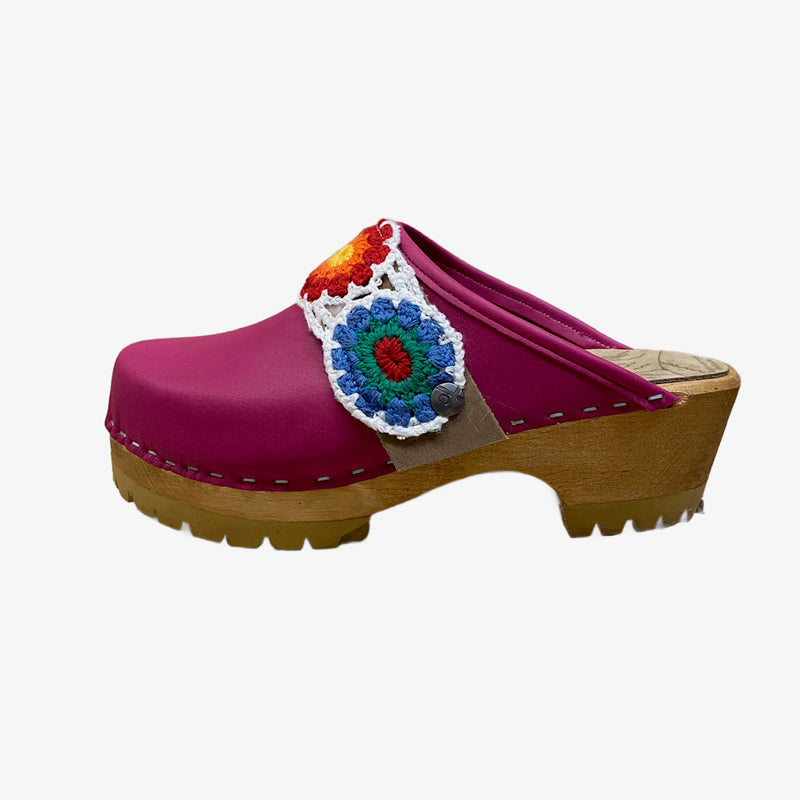 Magenta Mountain Clog with Red Sara Snap Strap