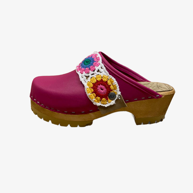 Magenta Mountain Clog with Pink Sara Snap Strap