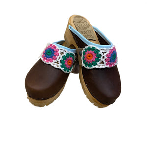 Cocoa Mountain Clogs with Light Blue Edgeband ad Sara Pink Crochet Snap Strap