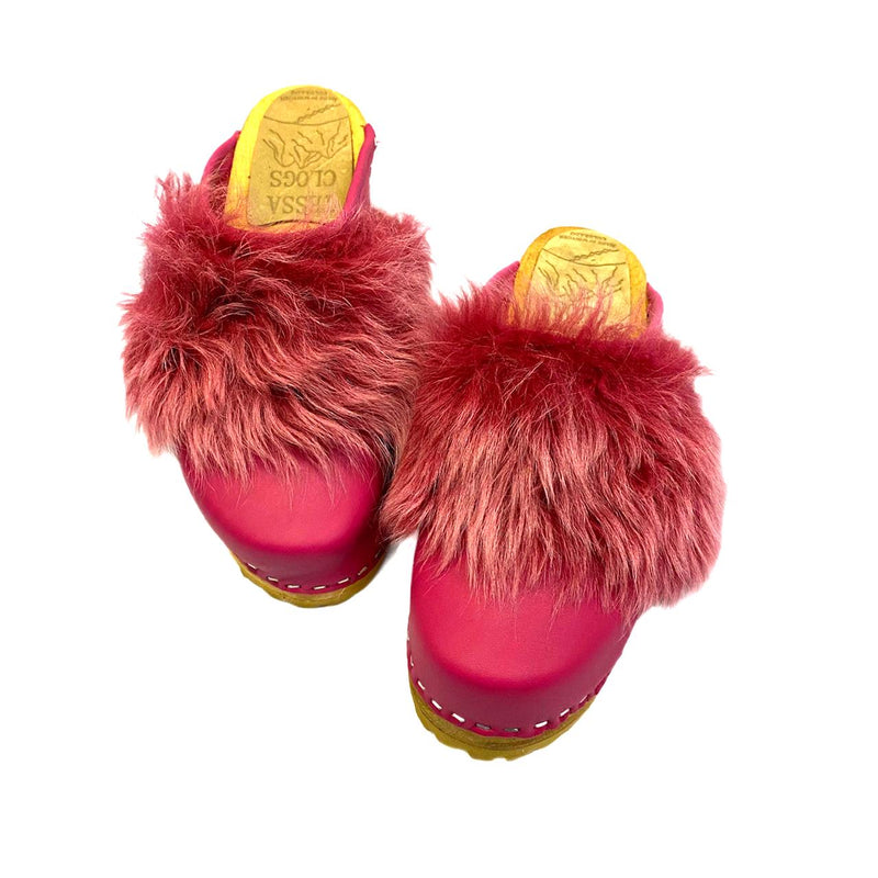 Magenta Tigrado Shearling Snap Strap Mountain Clogs in Magenta Leather