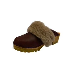 Mountain Sole in your choice of Featured Leather with Shearling Snap Strap