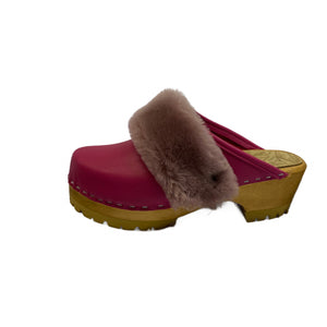 Magenta Mountain Clogs with Dusty Violet Shearling Snap Strap