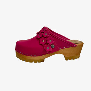 Magenta Bean Oil Tanned Leather Mountain Clogs with Linnea Flower Snap Strap