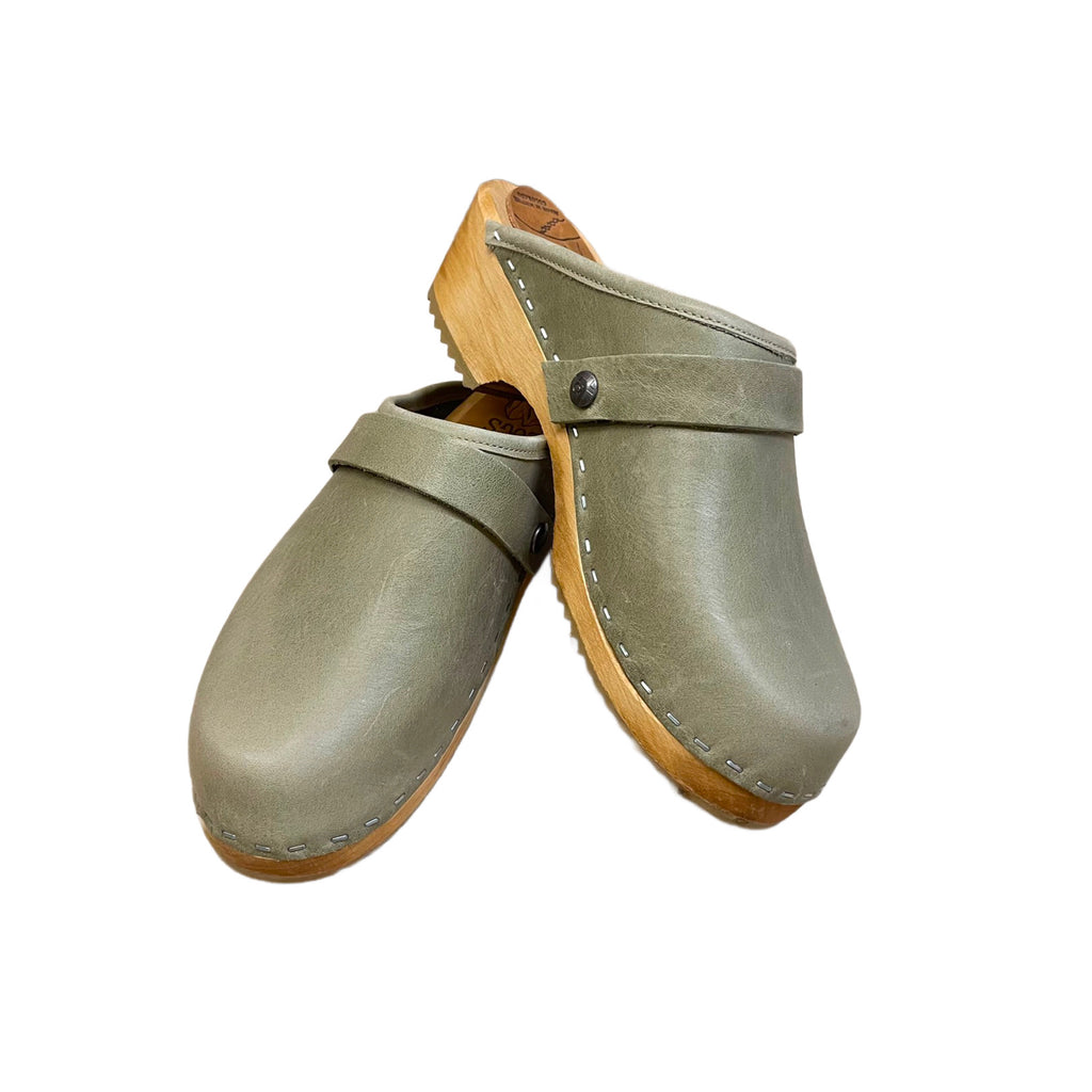 Traditional Heel Sage Green Clogs