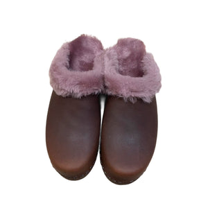 Cocoa Bean Mountain clogs  with Dusty Violet Shearling Insole and edge