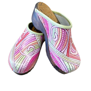 Pink Swirl Printed Leather with Lime Green Edge band,  No Strap and Brown Stained traditional heel