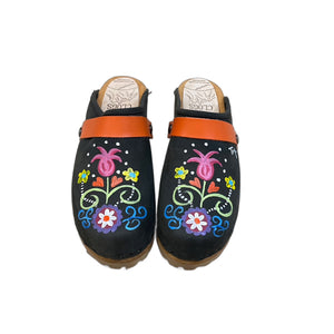 Black Oil Tanned Rebecca Mountain Clogs